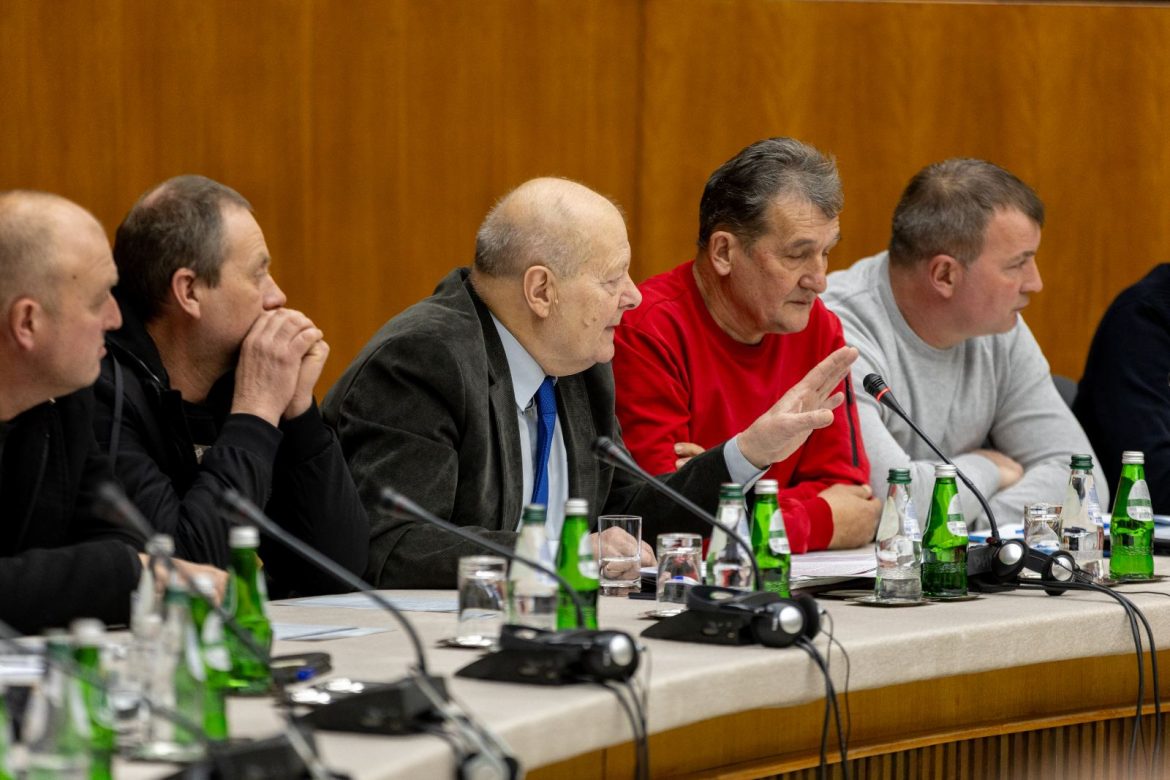 IMG-1240b957df71b366b726bddc8a020786-V