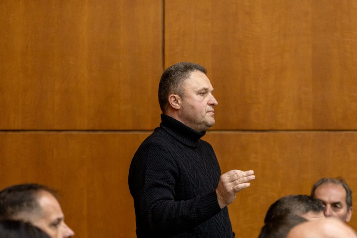 IMG-5108f35381830995193d3f58c9eef3bf-V